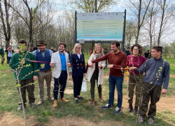 Taglio del nastro nella riqualificazione del parco a Corte Molon