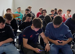 Autocolor e Akzo Nobel in classe in ENGIM Verona per un futuro sostenibile della professione del carrozziere